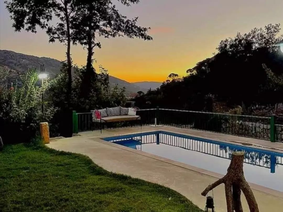 Darb Baskinta Guest House — A Quiet Mountain Escape Facing Sannine